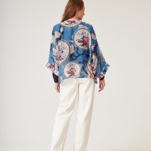 One Hundred Stars Magnolia Plates Blue Kimono