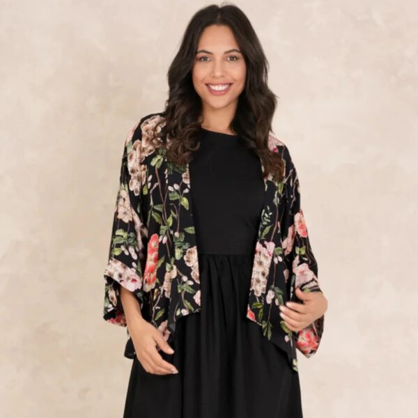 One Hundred Stars Trailing Blossom Crepe Kimono Black