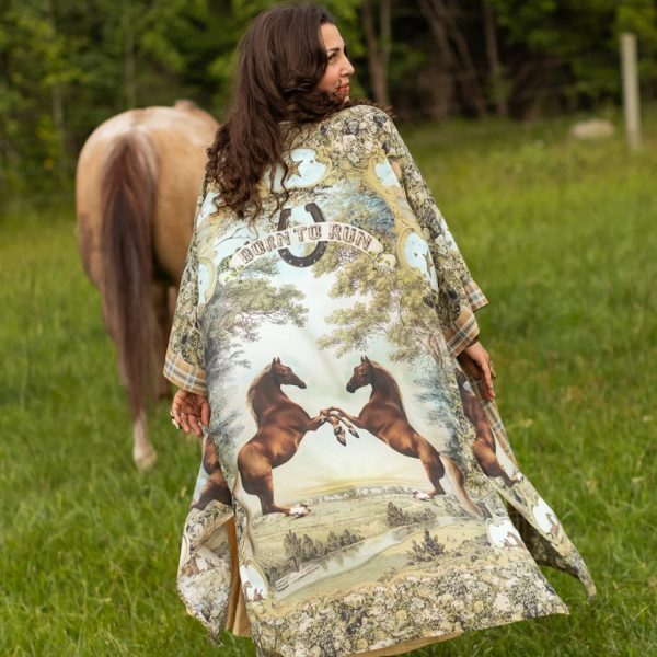 Market of Stars ‘Born to Run’ Kimono Robe