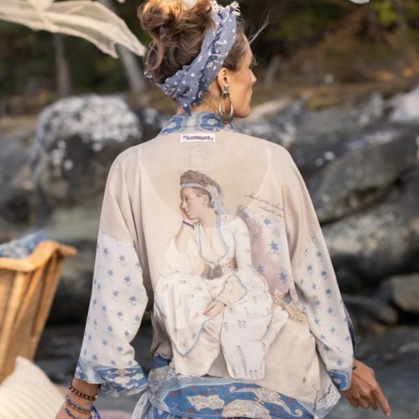 Market of Stars ‘Head in the Clouds’ Kimono