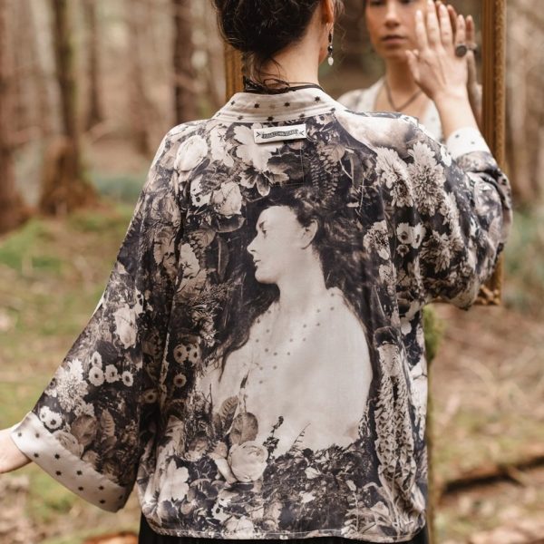 Market of Stars ‘The Looking Glass’ Kimono